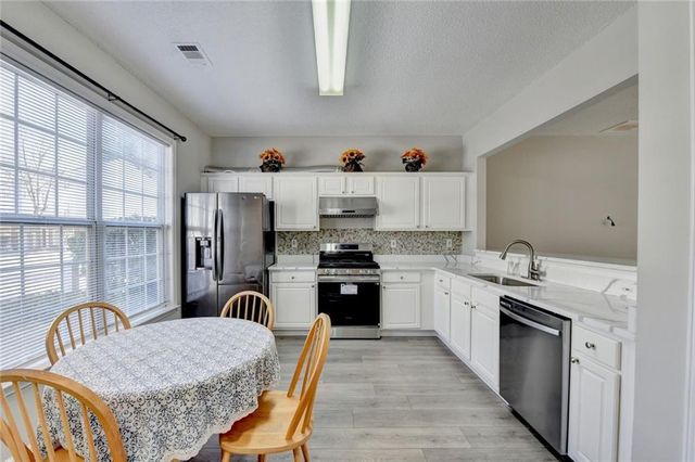 4061 Howell Park Road, Duluth, GA 30096