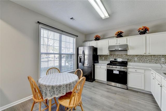 4061 Howell Park Road, Duluth, GA 30096