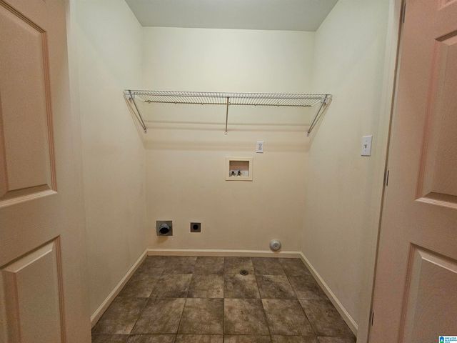 2056 QUEENS COURT, Moody, AL 35004