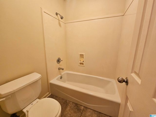 2056 QUEENS COURT, Moody, AL 35004