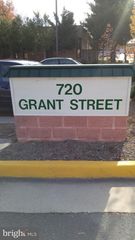 720-F GRANT ST #F, Herndon, VA 20170