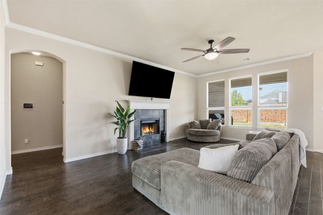 5032 Breezewind Lane, Fort Worth, TX 76123