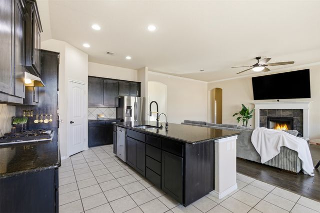 5032 Breezewind Lane, Fort Worth, TX 76123