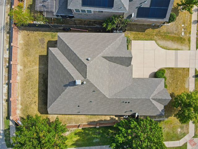 5032 Breezewind Lane, Fort Worth, TX 76123