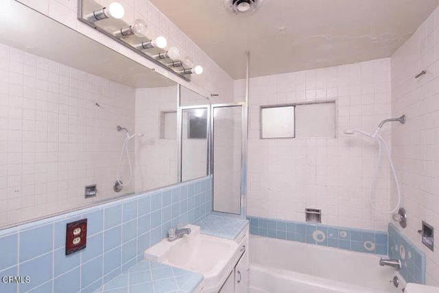 3908 Park Place, La Crescenta, CA 91214