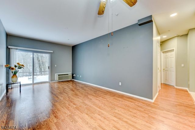 5104 Richmond Rd 104, West Milford Twp., NJ 07480