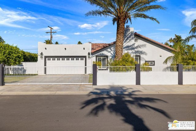 1811 N Los Alamos Road, Palm Springs, CA 92262