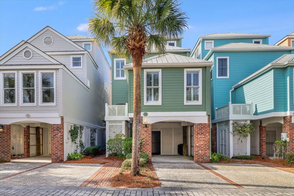127 Grand Pavilion Boulevard, Isle Of Palms, SC 29451