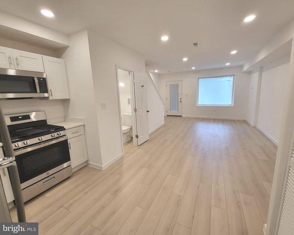 562 24TH ST NE, Washington, DC 20002