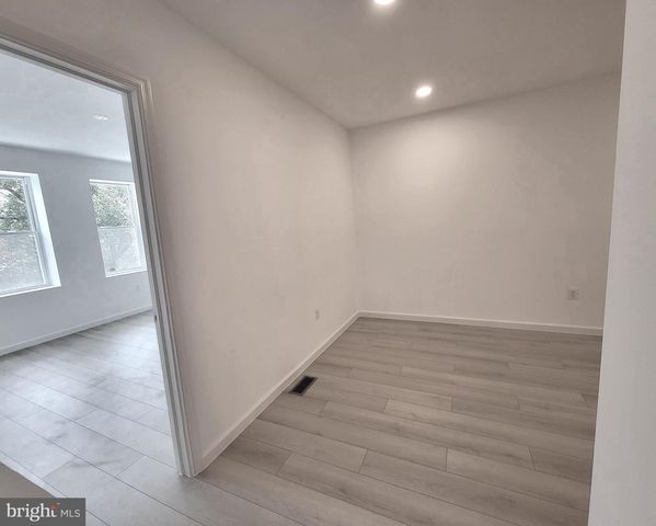 562 24TH ST NE, Washington, DC 20002