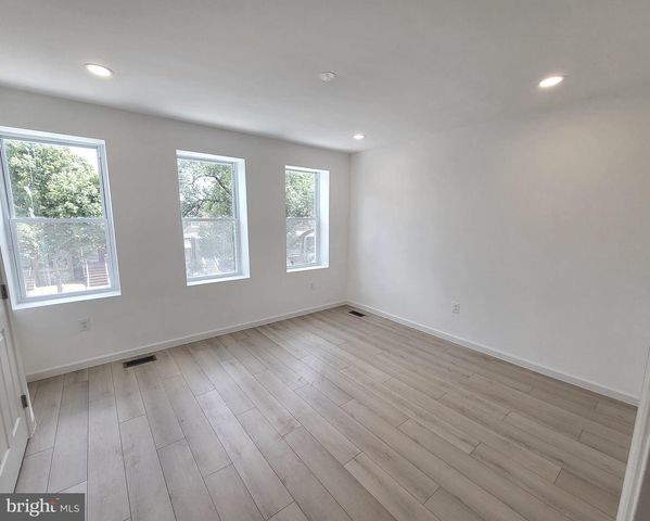 562 24TH ST NE, Washington, DC 20002