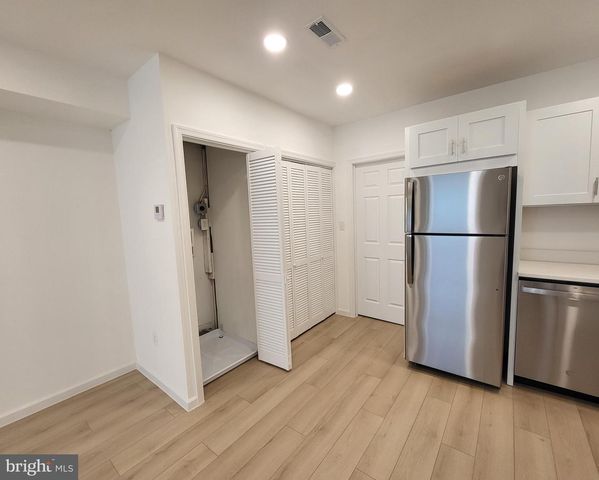 562 24TH ST NE, Washington, DC 20002