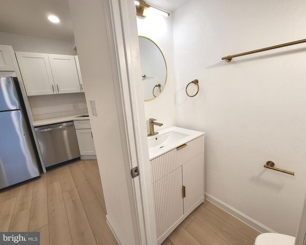 562 24TH ST NE, Washington, DC 20002