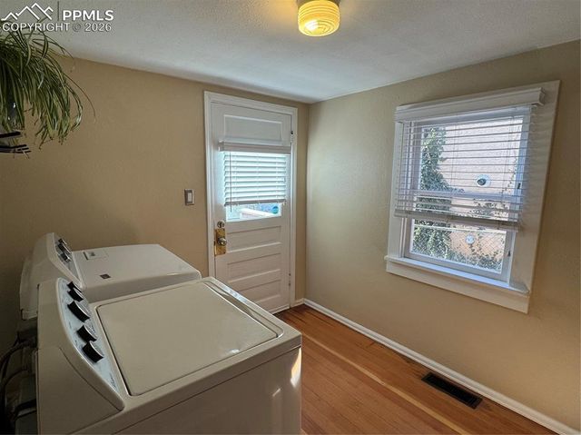 1633 Cheyenne Boulevard, Colorado Springs, CO 80906