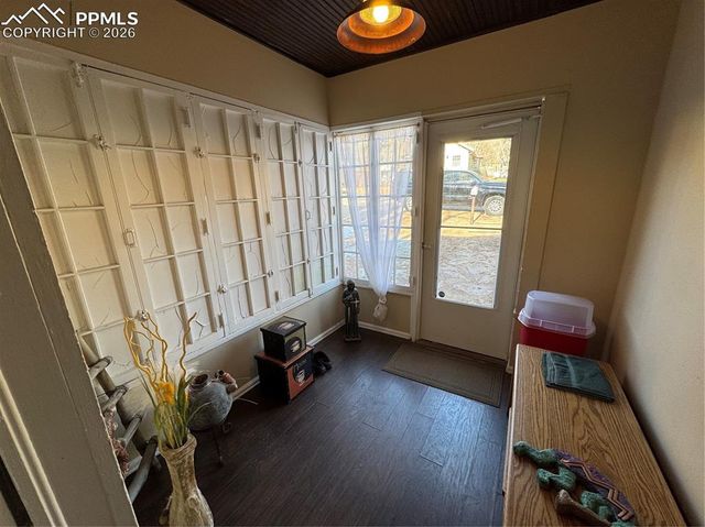 1633 Cheyenne Boulevard, Colorado Springs, CO 80906