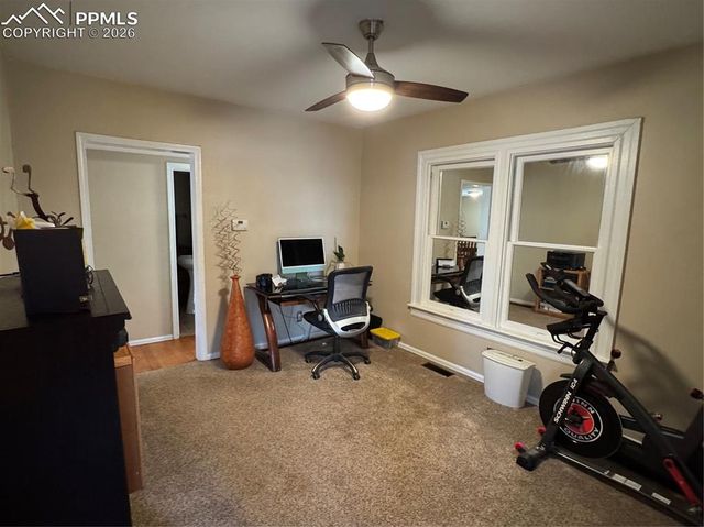 1633 Cheyenne Boulevard, Colorado Springs, CO 80906