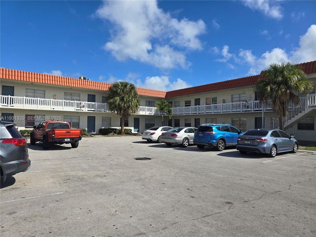 1335 S Dixie Hwy 401, Deerfield Beach, FL 33441