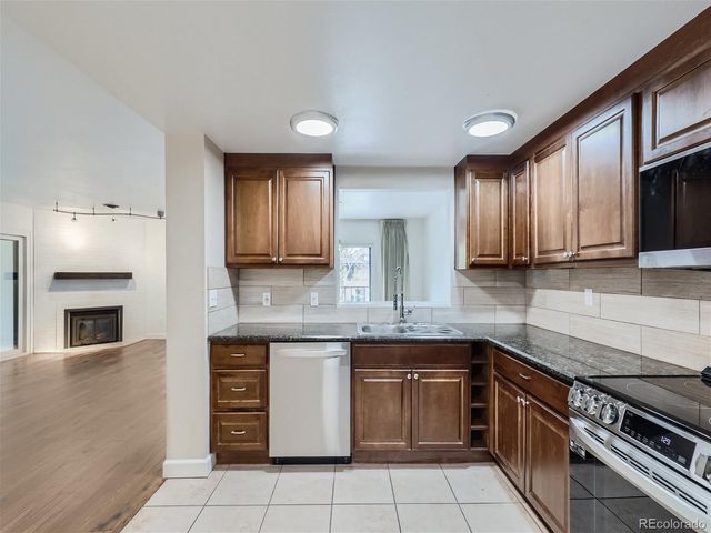 800 Pearl Street 204, Denver, CO 80203