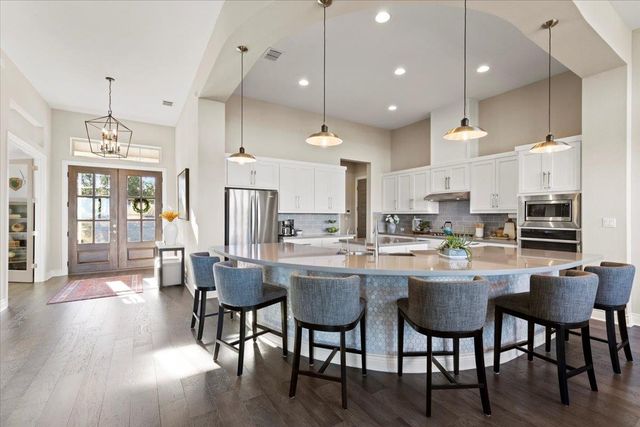 17825 Windecker CV, Dripping Springs, TX 78620