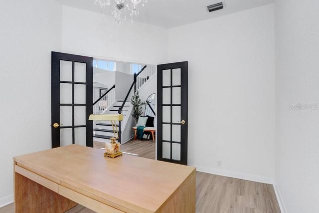 18124 COURTNEY BREEZE DRIVE, Tampa, FL 33647