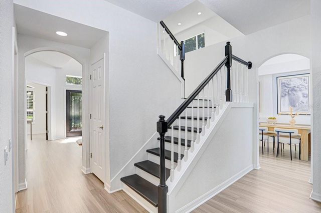 18124 COURTNEY BREEZE DRIVE, Tampa, FL 33647