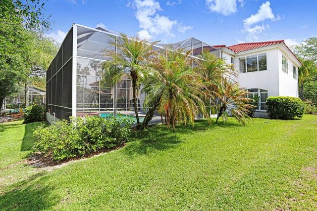 18124 COURTNEY BREEZE DRIVE, Tampa, FL 33647