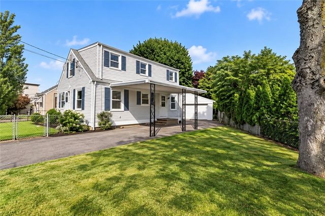 28 Hazard Street, Pawtucket, RI 02860