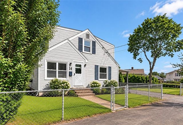 28 Hazard Street, Pawtucket, RI 02860