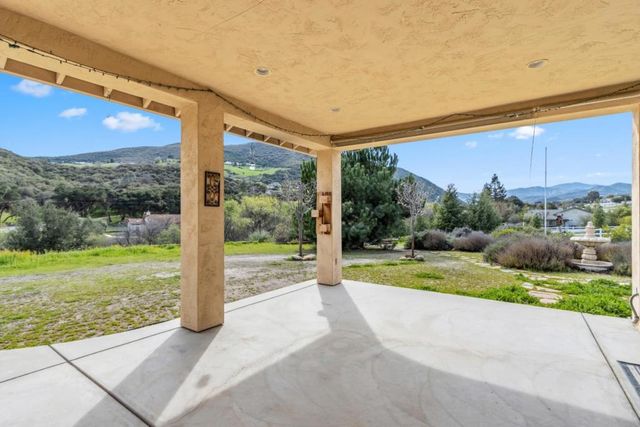 45126 Palomino Road, King City, CA 93930