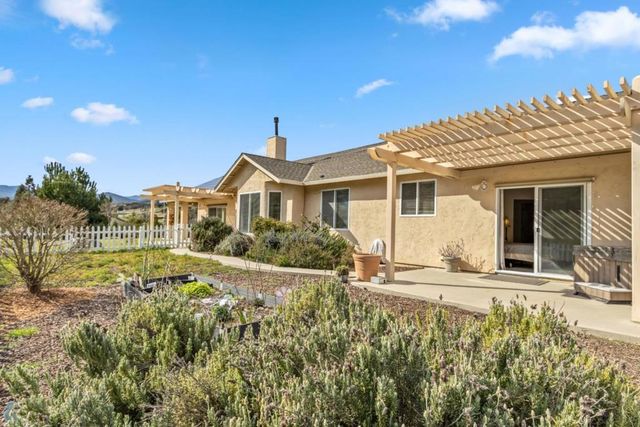 45126 Palomino Road, King City, CA 93930