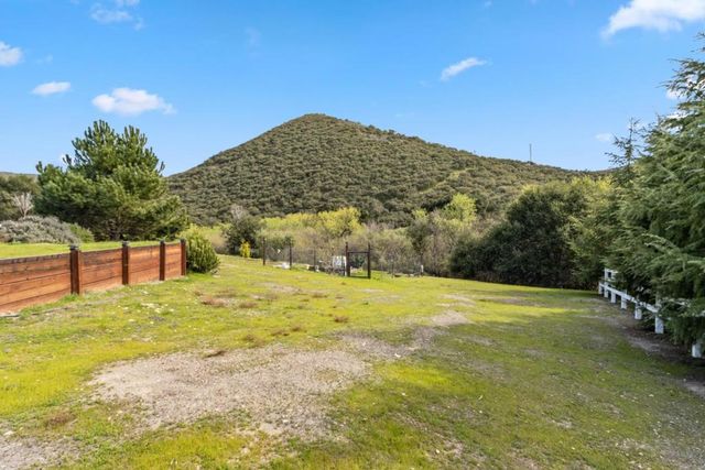 45126 Palomino Road, King City, CA 93930