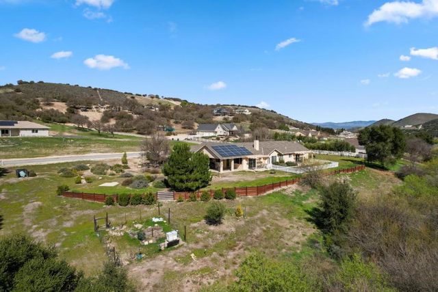 45126 Palomino Road, King City, CA 93930