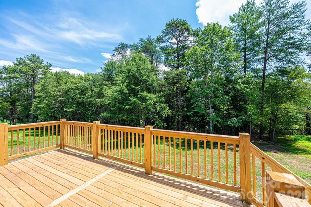 2047 Bailey Drive, Hickory, NC 28601