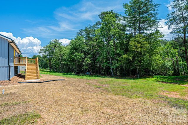 2047 Bailey Drive, Hickory, NC 28601