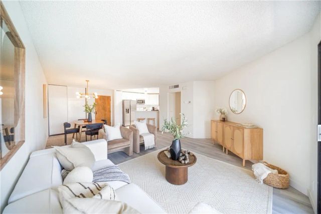 4499 Via Marisol 338, Los Angeles, CA 90042