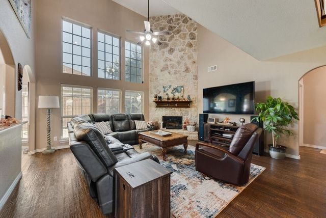 11912 Golden Bell Lane, Frisco, TX 75035