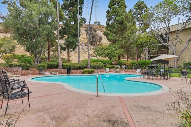 6202 Friars 301, San Diego, CA 92108