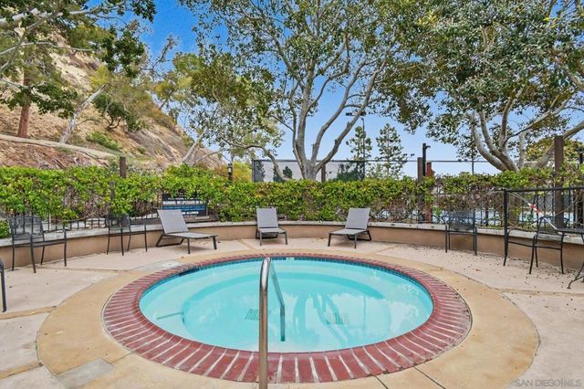 6202 Friars 301, San Diego, CA 92108