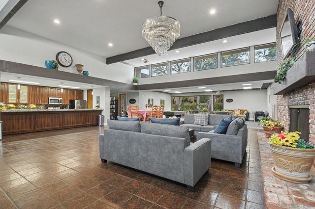 6202 Friars 301, San Diego, CA 92108