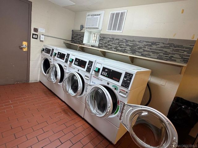 6202 Friars 301, San Diego, CA 92108
