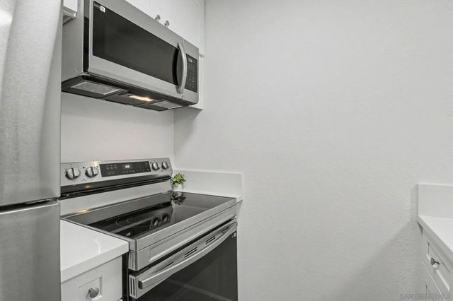 6202 Friars 301, San Diego, CA 92108