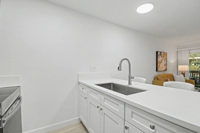 6202 Friars 301, San Diego, CA 92108