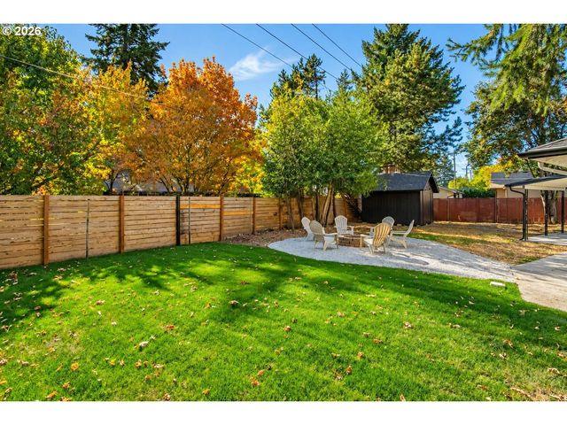 12914 Ne HALSEY St, Portland, OR 97230