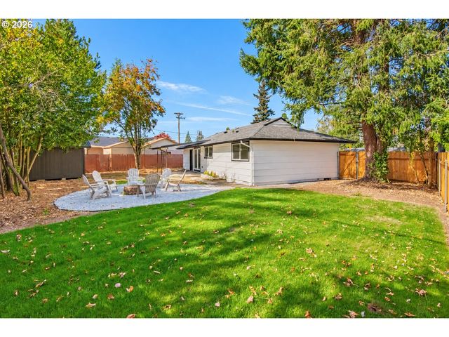 12914 Ne HALSEY St, Portland, OR 97230