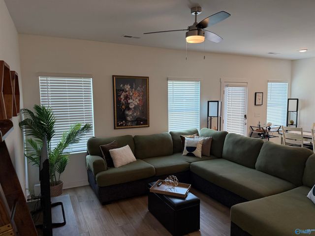 7559 Discovery Point Drive, Huntsville, AL 35806