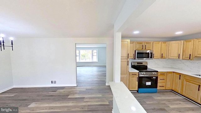 1922 MICHAEL RD, Waldorf, MD 20601