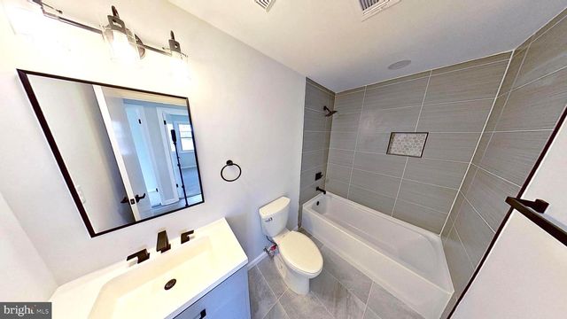 1922 MICHAEL RD, Waldorf, MD 20601