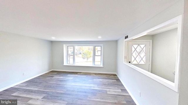 1922 MICHAEL RD, Waldorf, MD 20601