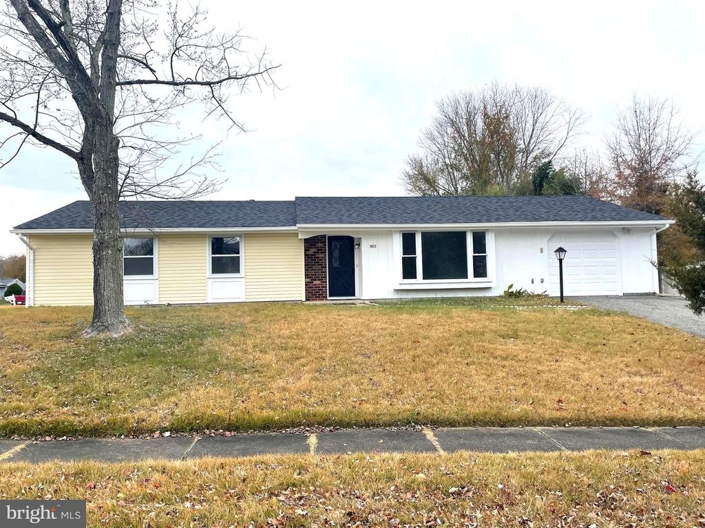 1922 MICHAEL RD, Waldorf, MD 20601