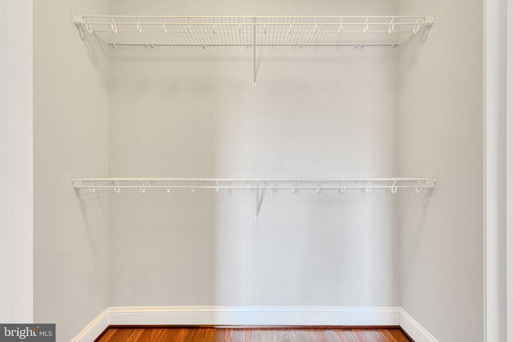 Image 24 of property listing at 6301 EDSALL RD #418, Alexandria, VA 22312